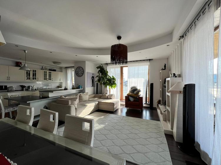 3 camere, 160 mp, Cartierul Francez – Virgil Madgearu | Etaj 6/7 | 2 locuri par
