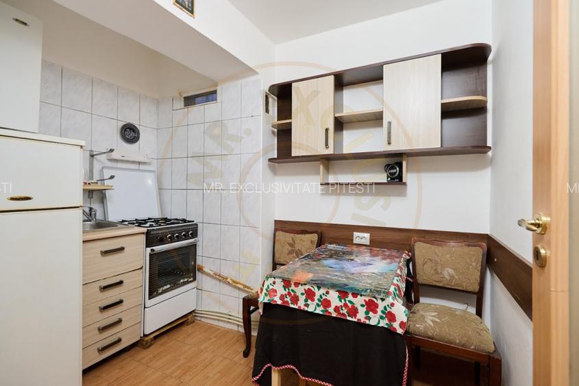 APARTAMENT DOUA CAMERE DECOMANDAT RAZBOIENI - 11