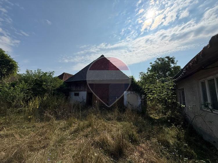 Casă cu 4 camere | Miresu Mare | Oportunitate de Renovare