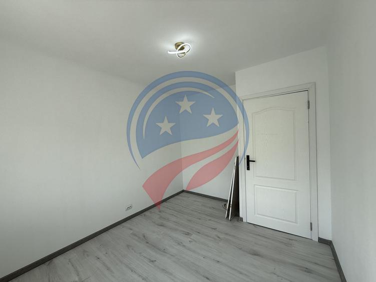 Apartament 2 camere decomandat Rovine Carrefour – bloc anvelopat, etaj 3/4