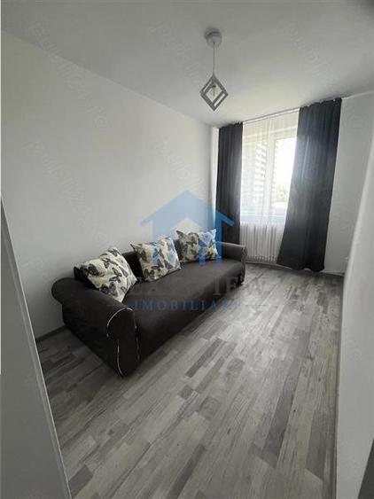 Apartament 3 camere, Piata Abator
