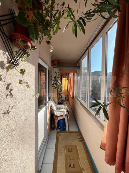 Apartament 2 camere, decomandat, ETAJ 2 INDEPENDENTEI