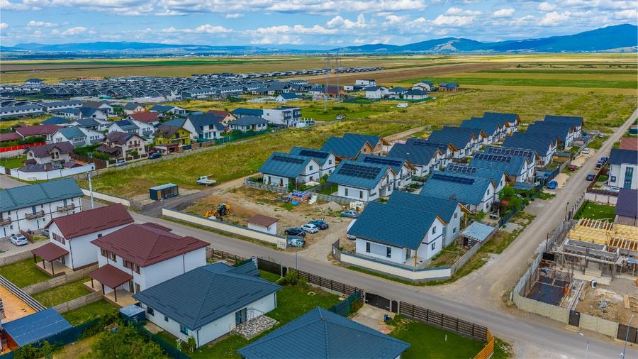 Kaus Residence – Cartier privat de case Izvor Tărlungeni | Comision 0%