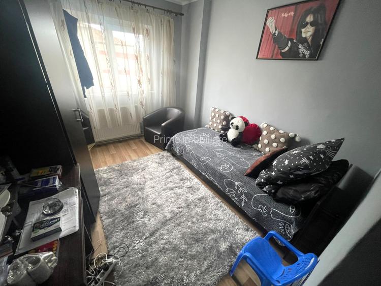 APARTAMENT 4 CAMERE | DECOMANDAT | 2 BĂI | ZONA CETATE - 3