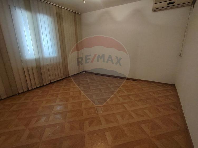 Apartament cu 3 etaj2