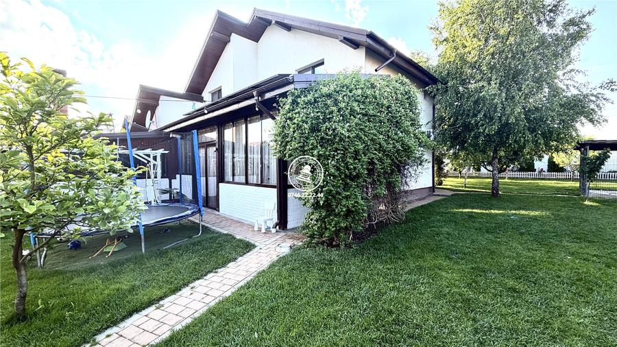 Vila - 270 m2 utili in Aroneanu cu 1000 teren