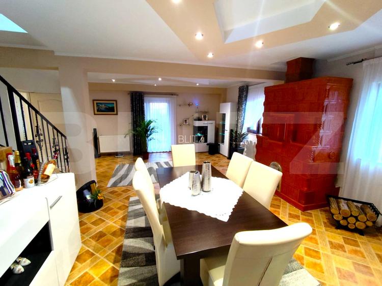 Casa 4 camere, 200 mp util, 1300 mp teren in proprietate, Sculeni