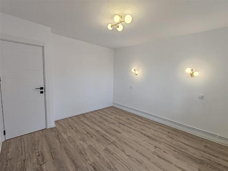 Apartament decomandat cu 2 camere Racadau, renovat recent