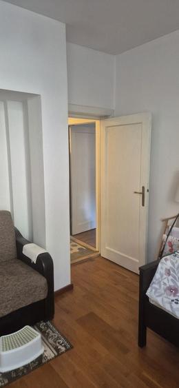 4 camere într-o vilă elegantă, retrasă și liniștită – zona Vasile Lascăr
