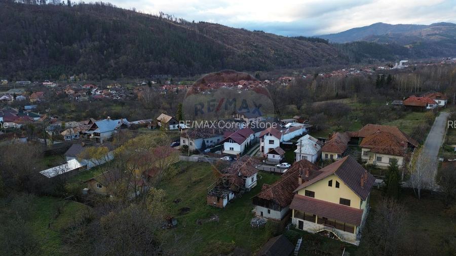 Casă si teren de vânzare in Leresti la super preț - 8