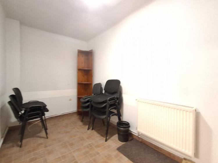 Apartament 4 camere de vanzare, Central
