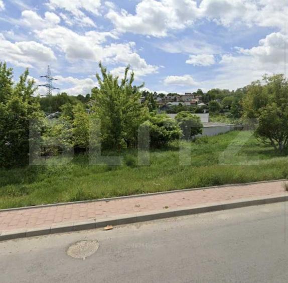 Teren intravilan 2995 mp, strada asfaltată, zonă centrală Suceava
