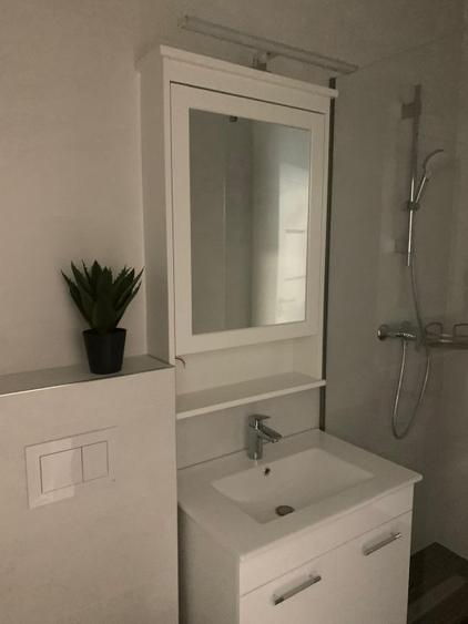 Casa de vanzare, formata din 2 apartamente, P-ta Abator