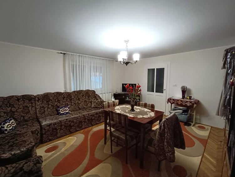 Oază de liniște în Cugir – Casă spațioasă cu grădină generoasă, zona Râul Mic