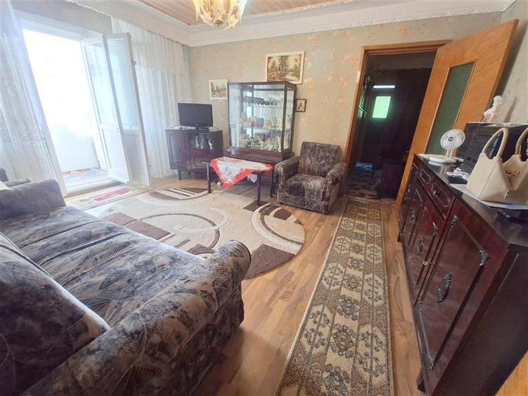 Apartament 3 camere, mobilat si utilat, zona Mioritei