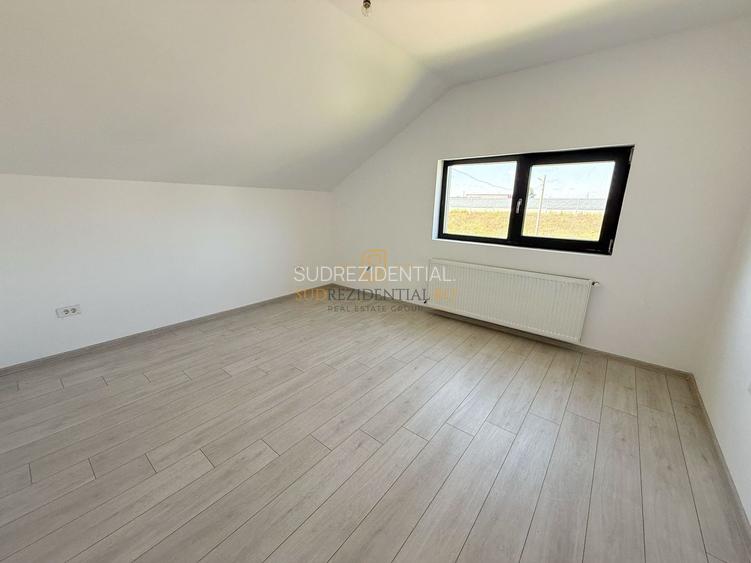 Vila Individuala / Intrare in comuna Berceni / 4 Camere / 3 Bai - 12