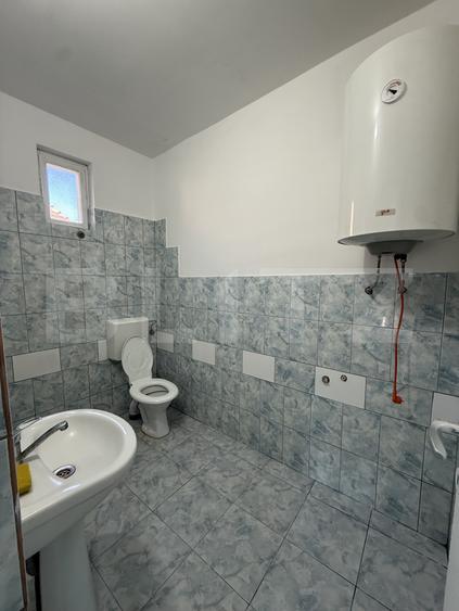 Casă tradițională cu teren intravilan generos de 2.530 mp în Ernei