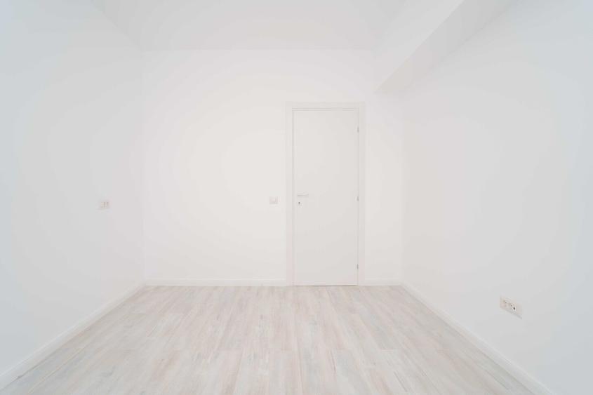 Apartament 2 camere, decomandat, 1 km de Palas
