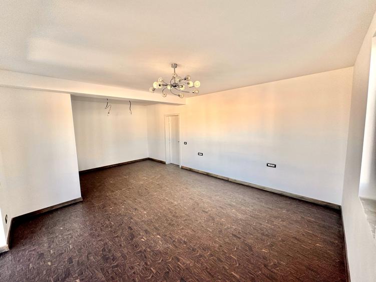 Vila duplex 5 camere, bucătărie inclusă-23August- Lidl