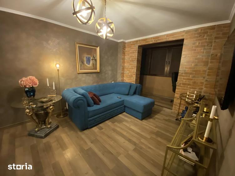Tei 2 camere renovat cu balcon