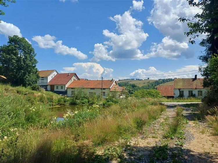 Teren Intravilan in zona Trei Ape, 6889 Mp., 14,5 Euro Mp., Brebu Nou