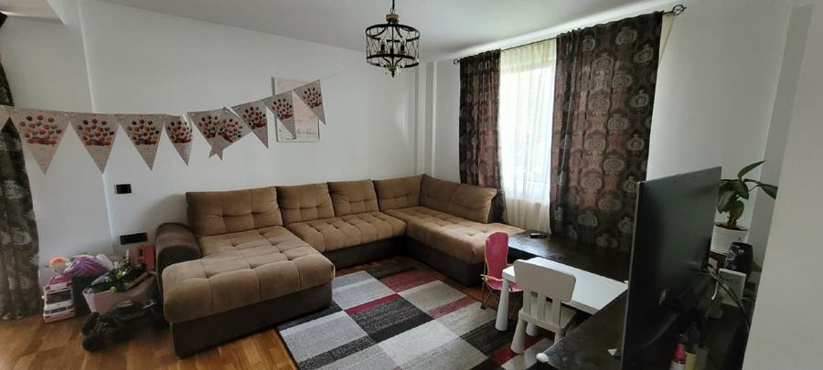 Casă tip duplex P+1+mansarda, 3 dormitoare, curte, Sector 4 București