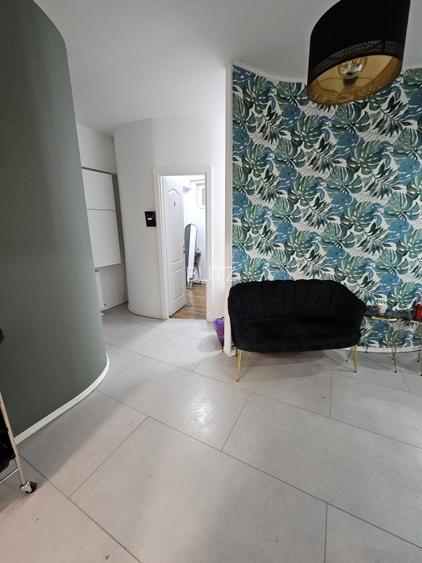 Spatiu comercial, 102 mp, salon de infrumusetare complet echipat - 13