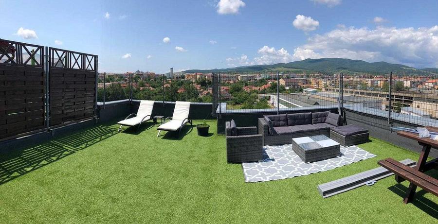 Penthouse zona centrală | 85 mp utili | 2 terase, 2 balcoane