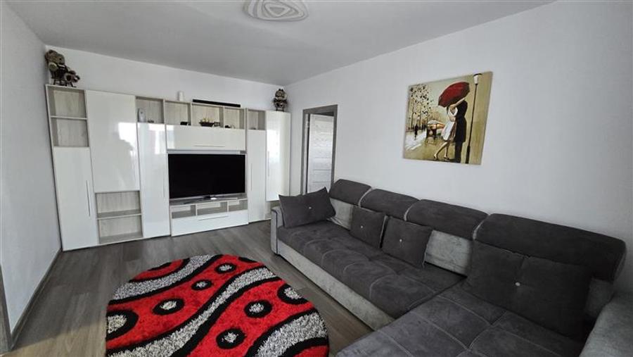 Berceni-Oltenitei-Piata Sudului apartament 4 camere, mobilat si utilat.