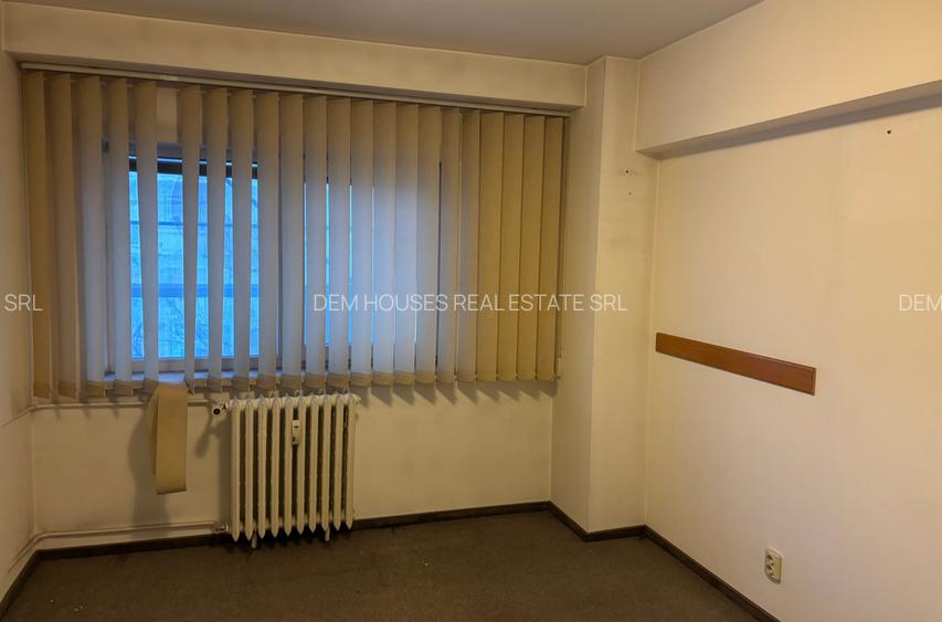 Locatie exceptionala,DECEBAL ,stradal,monolit,bloc reabilitat termic,liber - 9