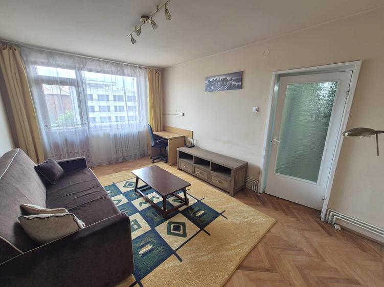 Apartament 4 camere, ultracentral Arad, comision 0