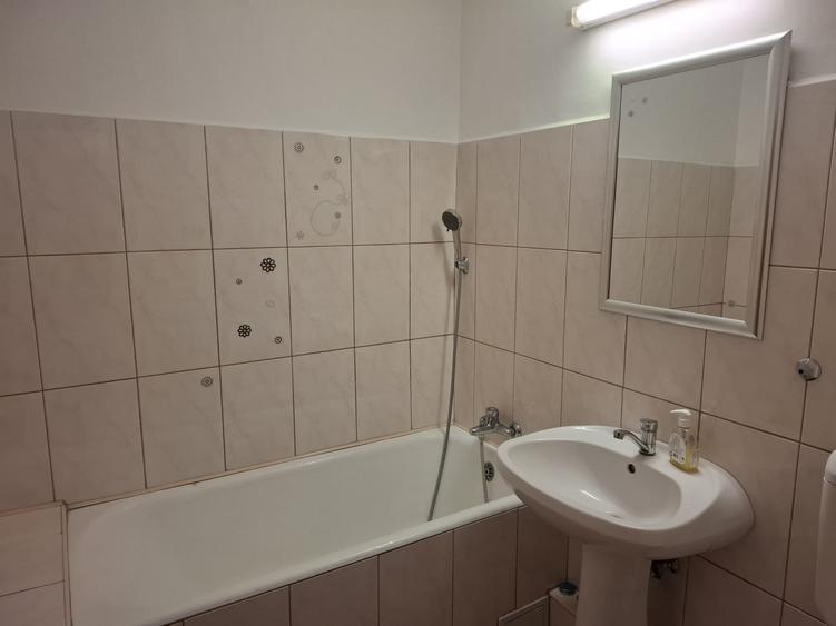 Apartament cu 3 camere de inchiriat in zona Piata Alba Iulia - Burebista