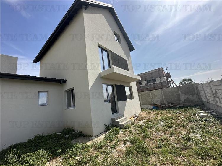 Vila individuala 5 camere, cu garaj, toate utilitatile, 153 mpu, zona Bragadiru