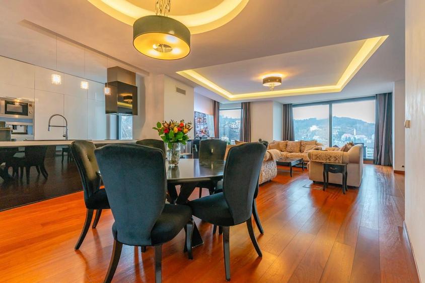 Proprietate unica tip vila, ultra central, S+P+2E, lift, priveliste peisagistica