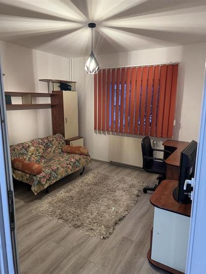 Apartament 3 camere structura mare, Carpatilor - Paraului