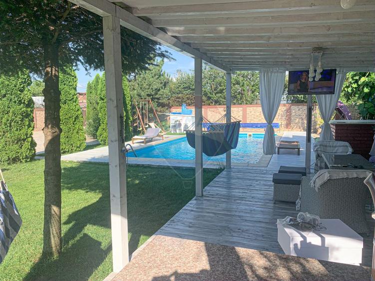 Casa de vanzare P+M Premium, piscina, teren 2224mp Bacu, Ilfov