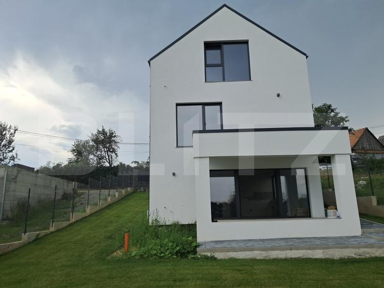 Casa individuala, cu 4 camere, 160 mp, in Feleacu