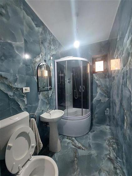 Apartament cu curte privata, zona Bou Rosu, pentru locuit sau afacere