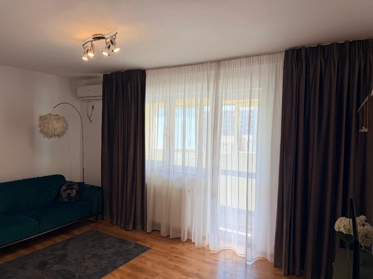 Apartament renovat langa parc și metrou 2 camere plus dressing Drumul Fermei 95