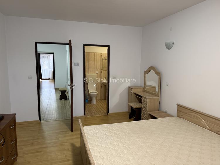 apartament doua camere cu doua baii - 4