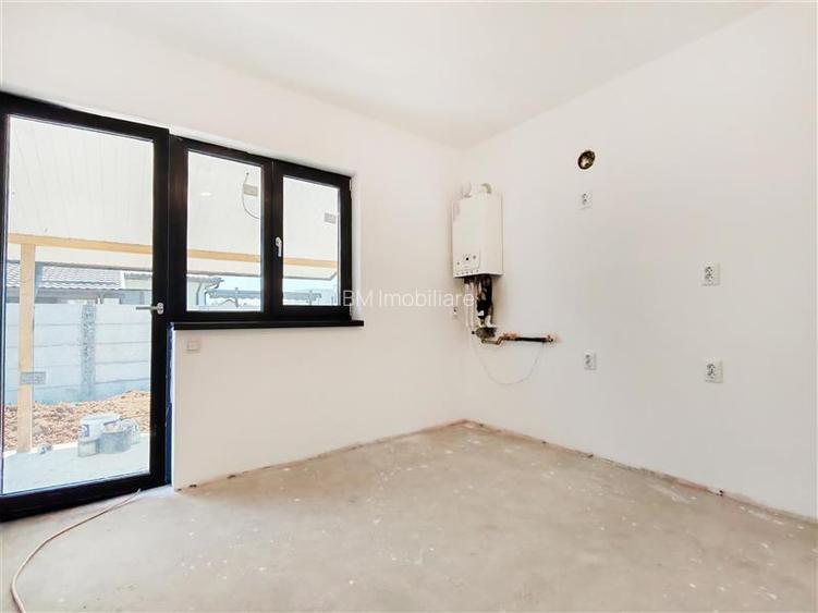 Finalizata. Casa individuala 3 camere - 6