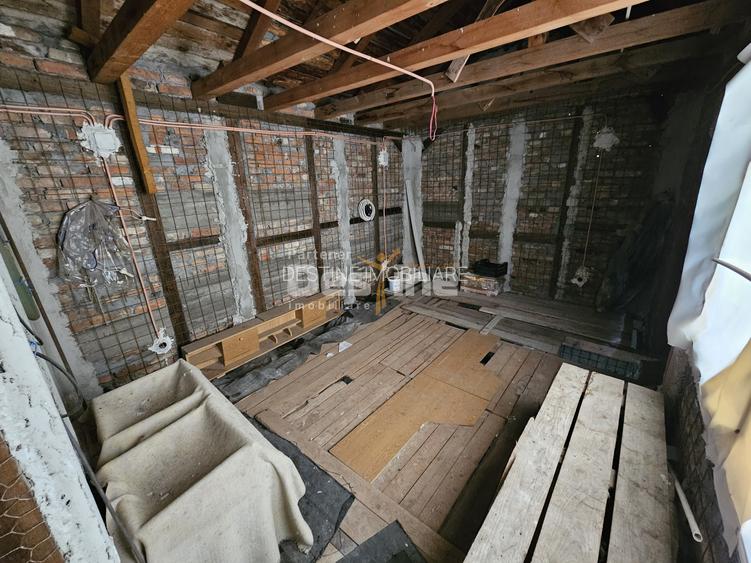 Casă individuală 2 camere + anexă in construcție - 250 mp teren - Bârlad - 7
