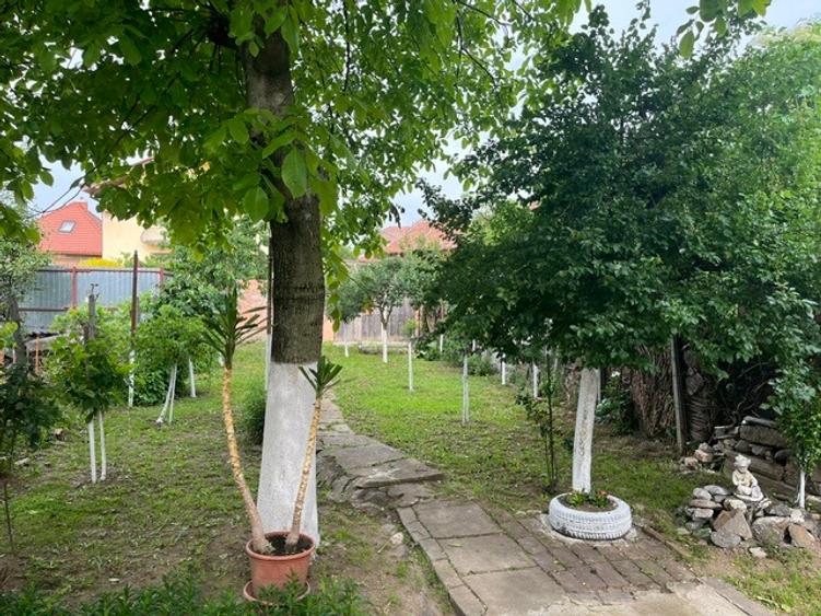 Casă cu 2 camere și teren de 352 mp – strada Bungardului, Sibiu