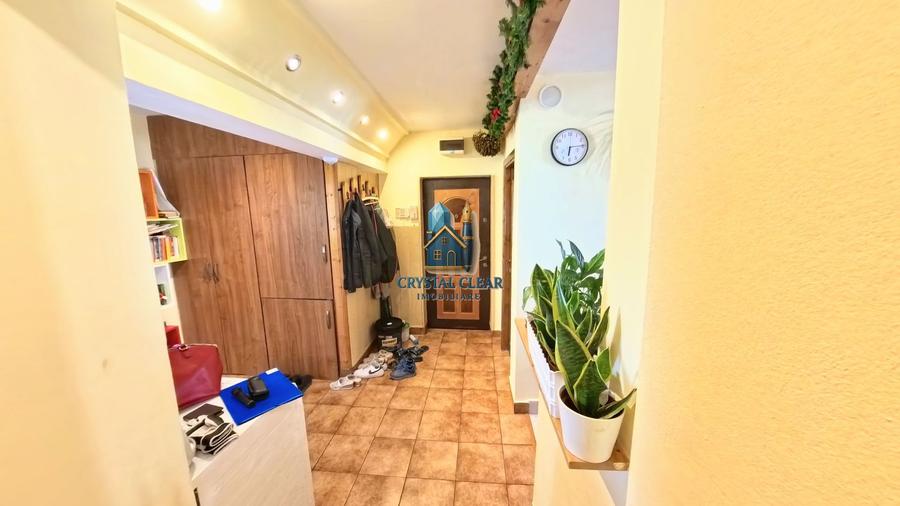 Apartament 3 camere - cartierul Unirii, str. Decebal