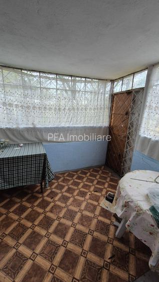 Casa si teren de vânzare - 9