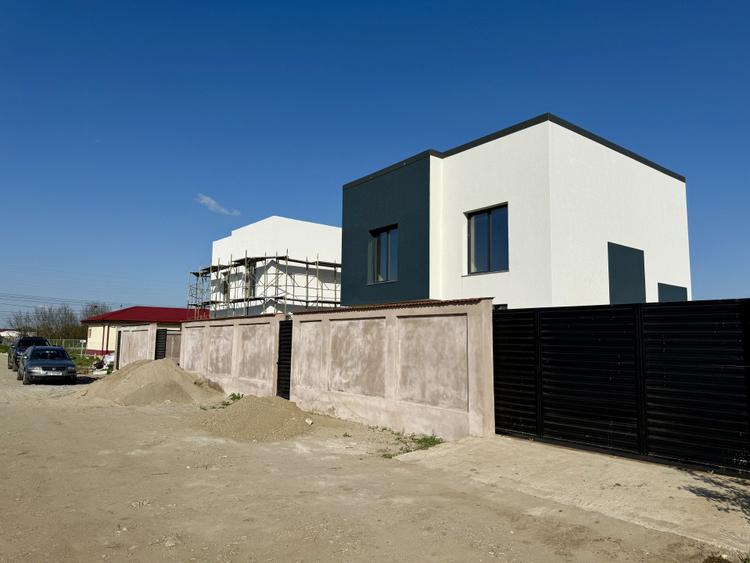 Vilă modernă cu 4 camere | Încălzire în pardoseală | Teren 505 mp