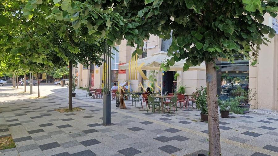 Spațiu Comercial Stradal | B-dul Decebal | 228 mp | Pretabil HoReCa