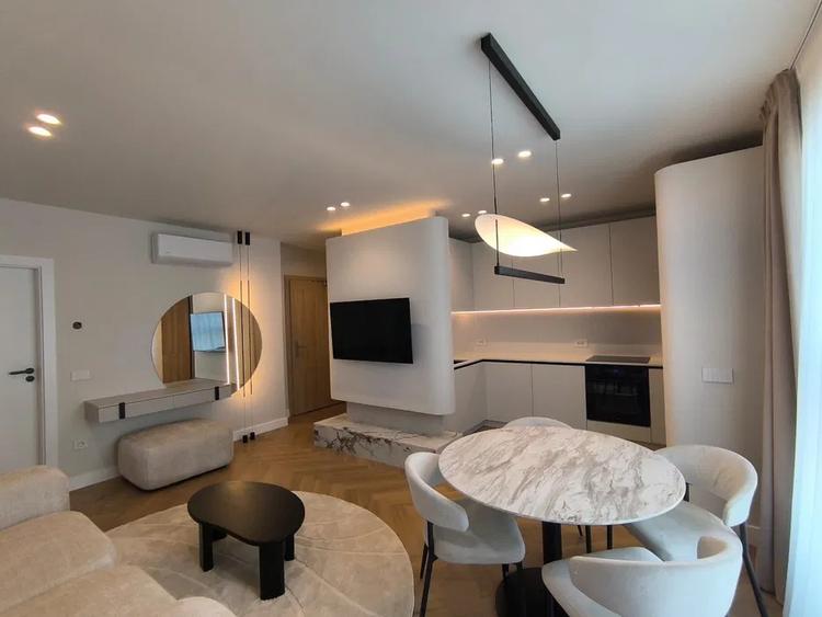 Apartament de vanzare 52mp plus balcon zona Vivo