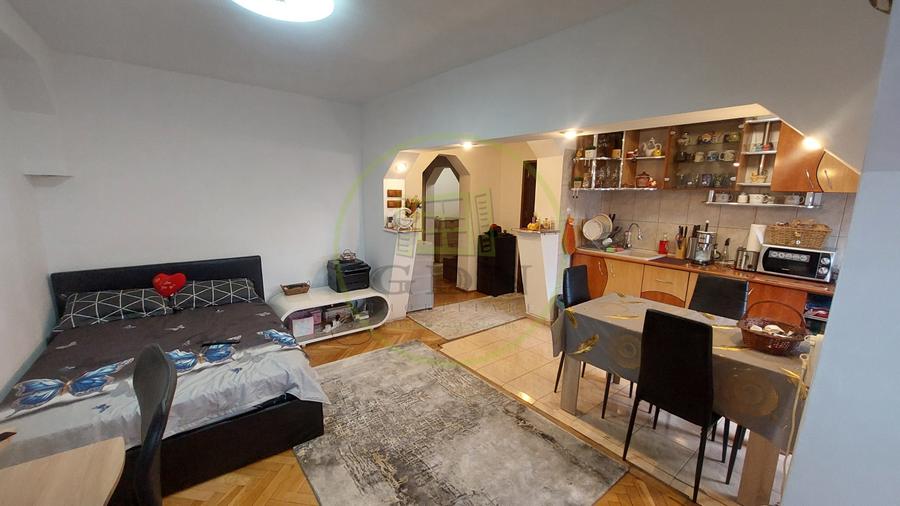 Apartament doua camere open-space, etajul 3, cartier 1 Mai zona Insula