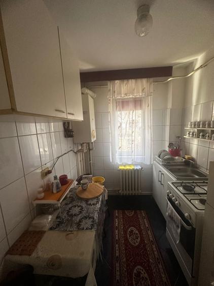Apartament cu 2 camere, zona Alexandru cel Bun